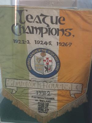 Flag, Football League of the Irish Free State champions, 1922-1959